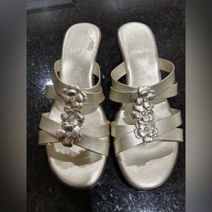 Italian shoemakers slip on sandal